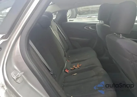 2015 Chrysler 200 Limited z USA, uszkodzony, nr VIN 1C3CCCAB7FN657061